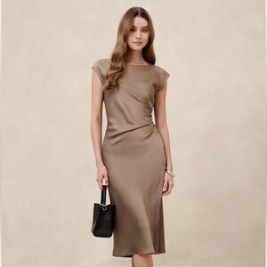 NWT! Banana Republic Mocha Tiered Satin Midi Dress 🌎